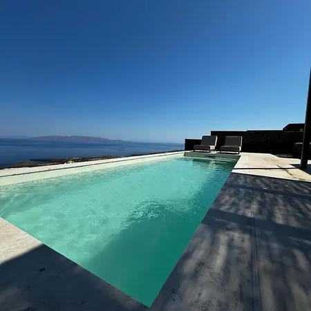 Thermyes 3 With Private Pool Kithnos